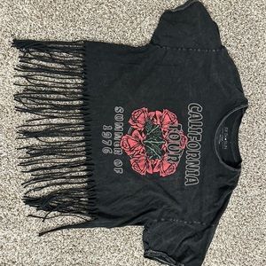 Cropped tee